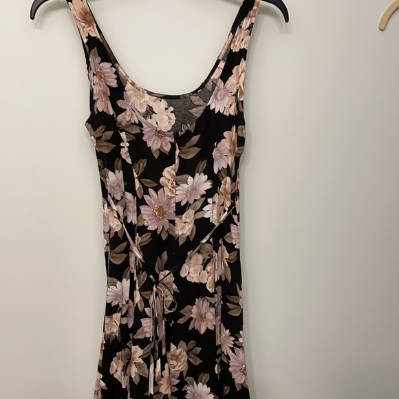 Forever 21 floral dress - Picture 5 of 7